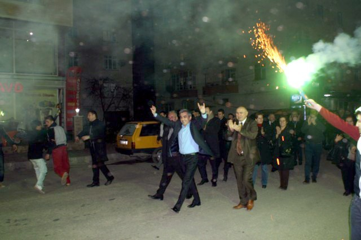 MHP\'den İşsizlik Sorununa Çözüm Sözü