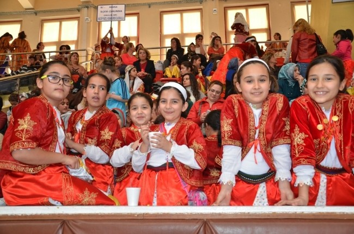 Okullararası Yıldız ve Gençler Halkoyunları Yarışması