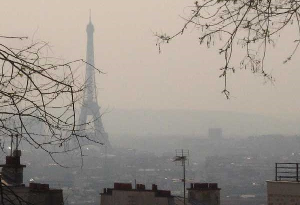 Paris\'te Hava Kirliliğine Karşı Alternatif Trafik Uygulaması