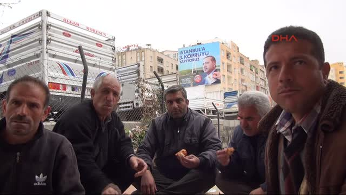 Şanlıurfa\'da, İstanbul\'daki 3. Köprü\'nün Reklam Afişi Asıldı