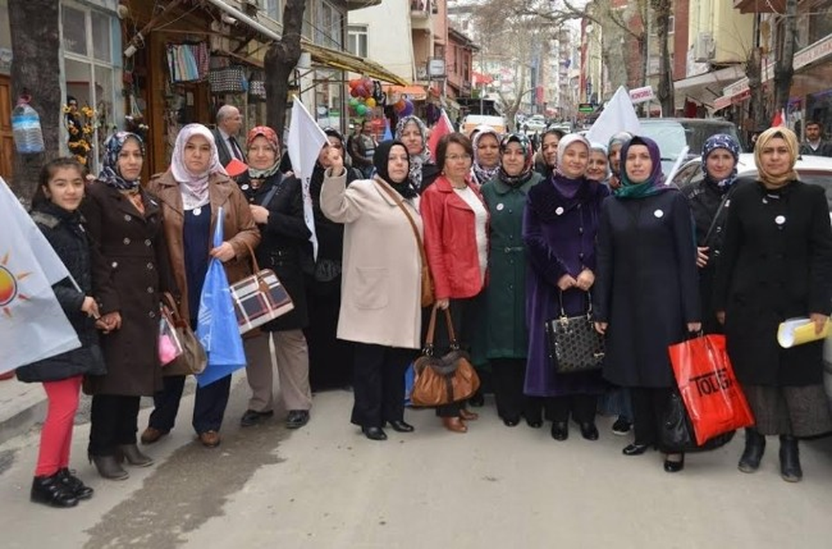 Selim Yağcı ve Fahrettin Poyraz Vatandaşları Dinlemeye Devam Ediyor