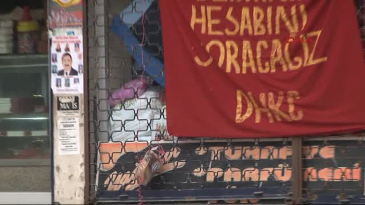 Ataşehir\'de Şüpheli Paket Fünyeyle Patlatıldı