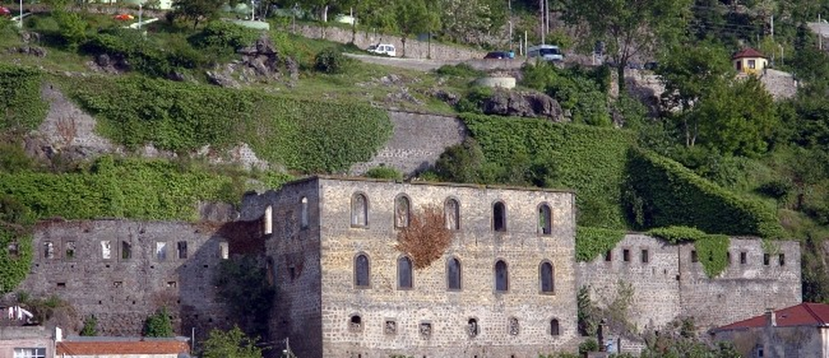 Tarihi Kızlar Manastırı\'nın Restorasyonu Başladı