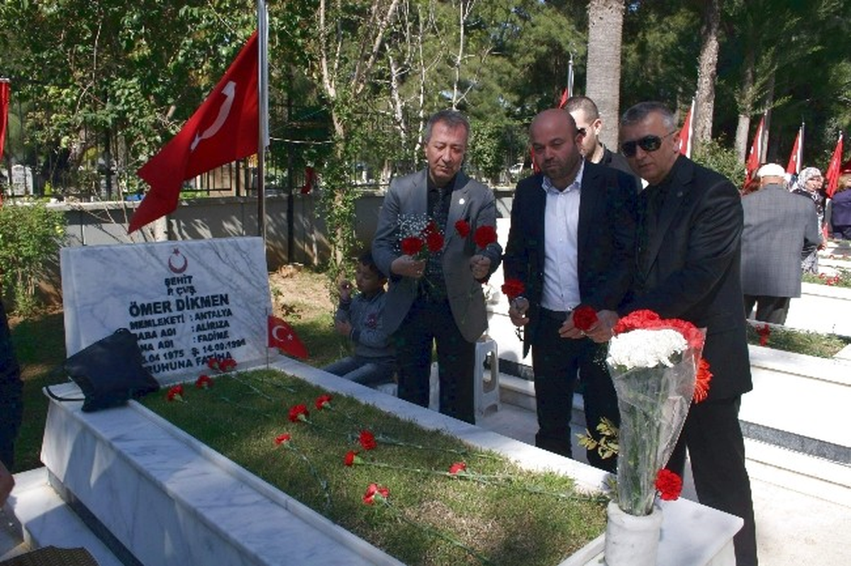 Antiad Yönetimi, Uncalı Şehitliğindeki Törene Atıldı