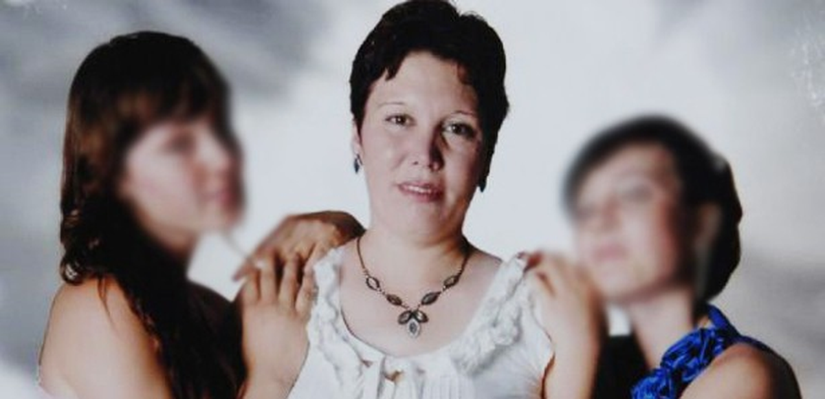 Annelerini Öldüren Kız Kardeşlerin Yargılanması