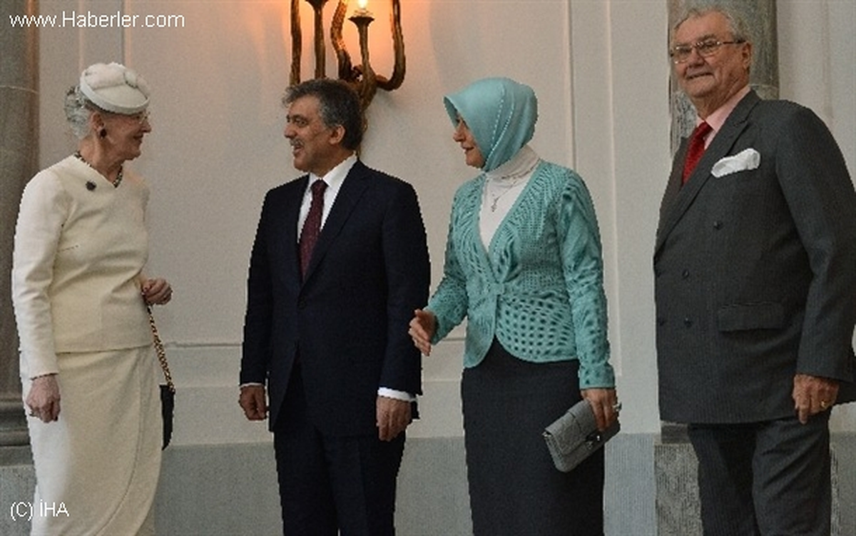 Gül, Danimarka\'da Onuruna Verilen Yemeğe Katıldı