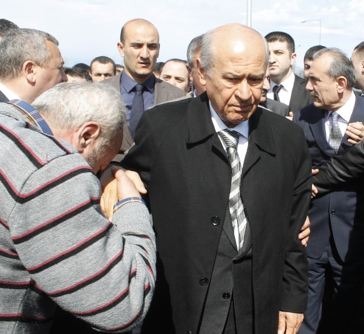 Bahçeli: "Demokrasi Dışındaki Çözümler Doğru Değil"