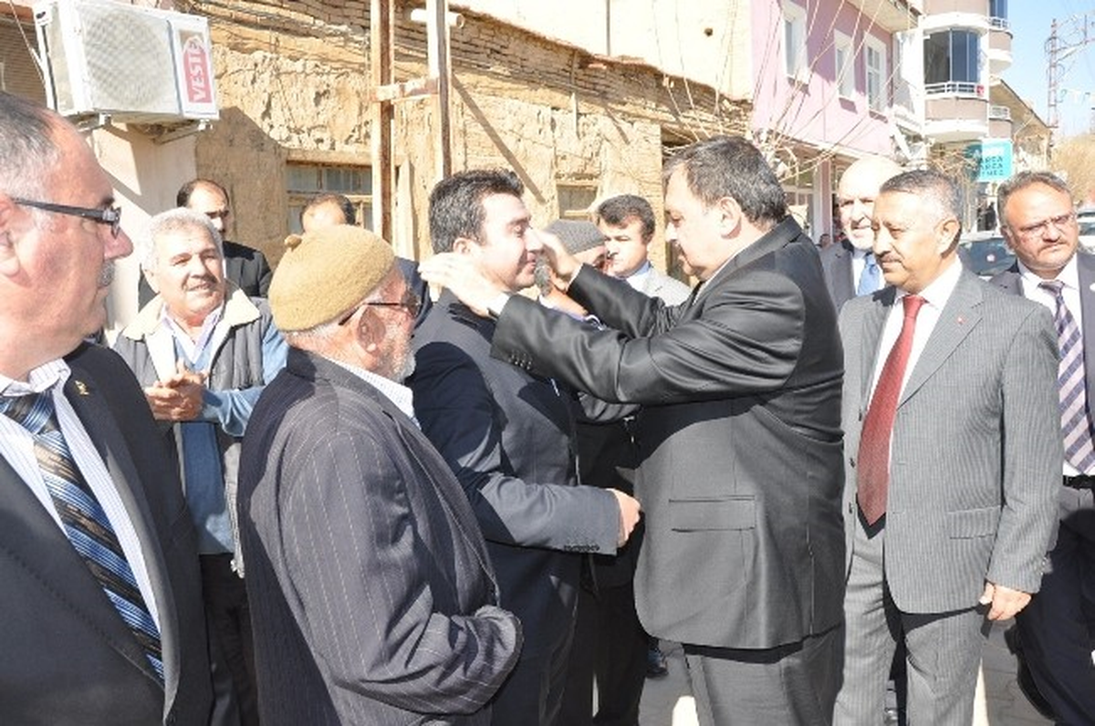 Bakan Veysel Eroğlu Başmakçı\'da Halka Hitap Etti
