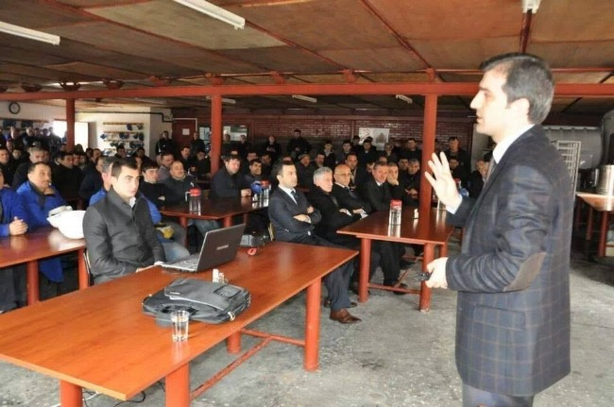 Başkan Adayı Yemenici, İşçilerle Bir Araya Geldi