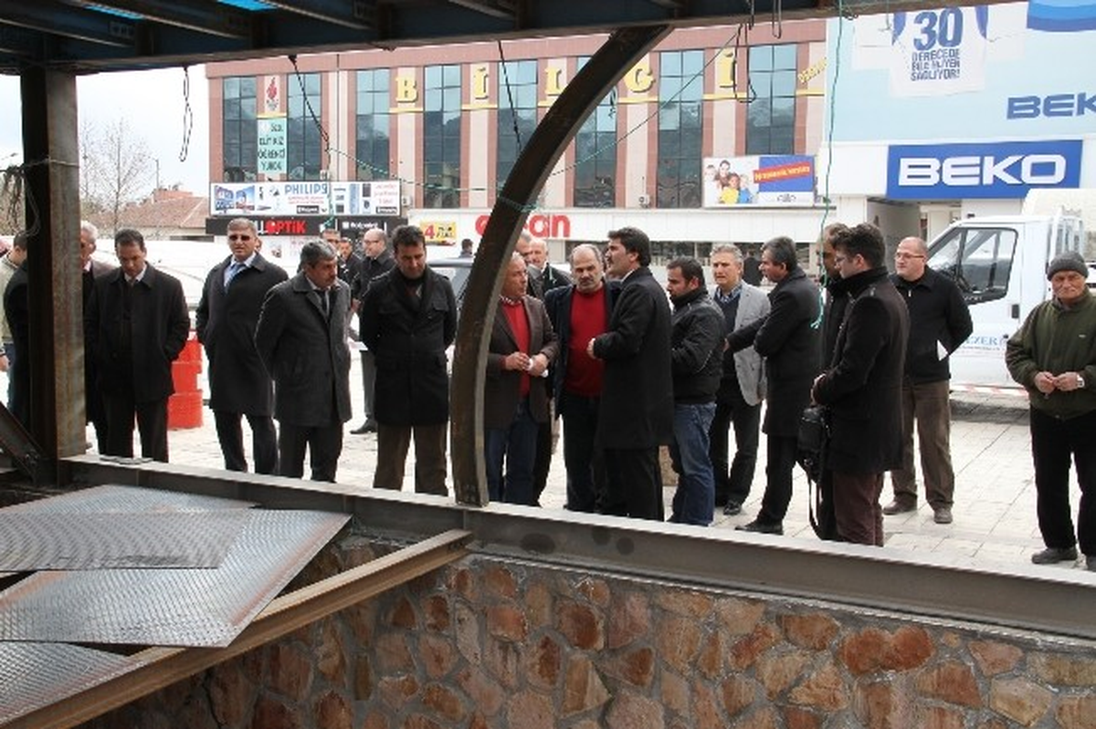 Başkan Çakır Çalışmaları Yerinde İnceledi