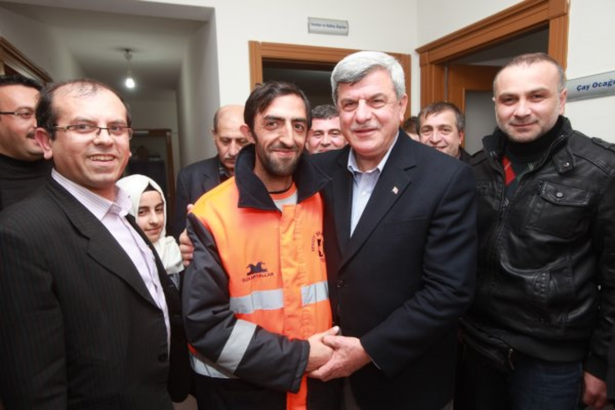 Başkan TOKİ Sakinleriyle Buluştu