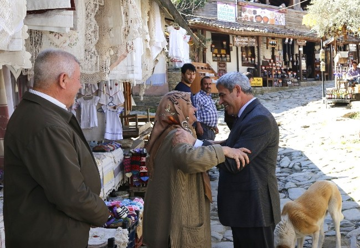 Selçuk Belediye Başkanı Ülgür\'e Şirince\'de Yoğun İlgi