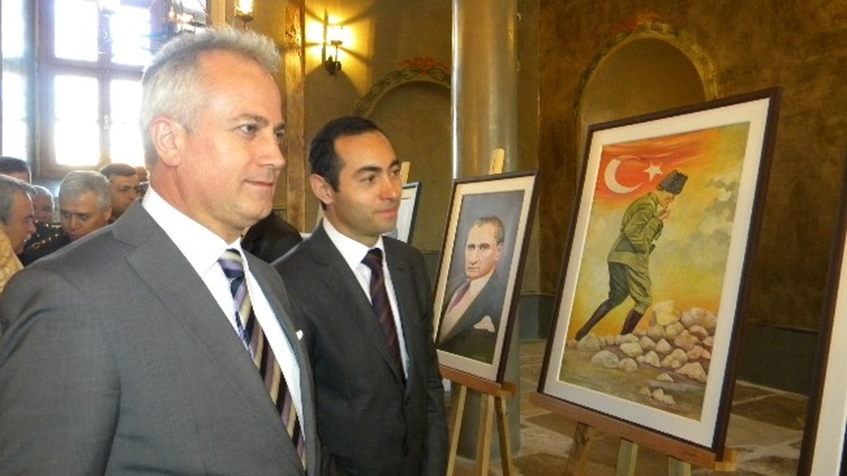 Edirne\'de Mustafa Kemal Atatürk Sergisi Açıldı