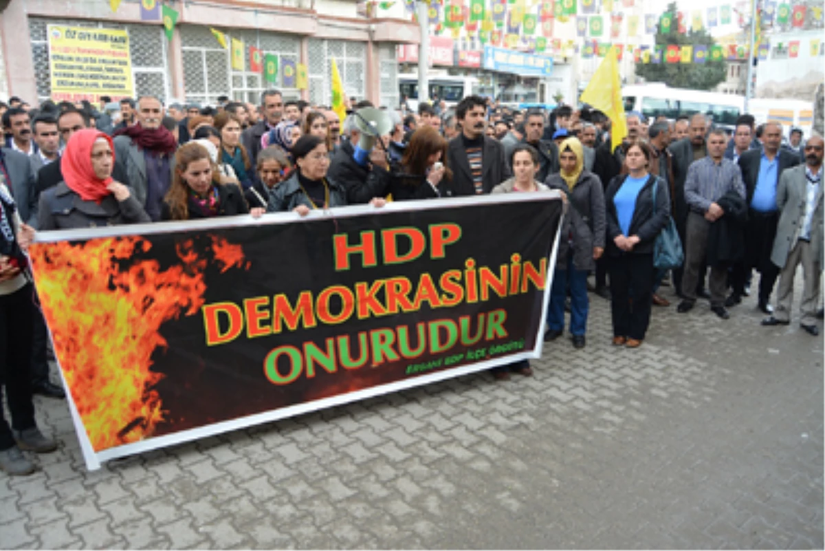 Ergani\'de Berkin Ve HDP İçin Eylem