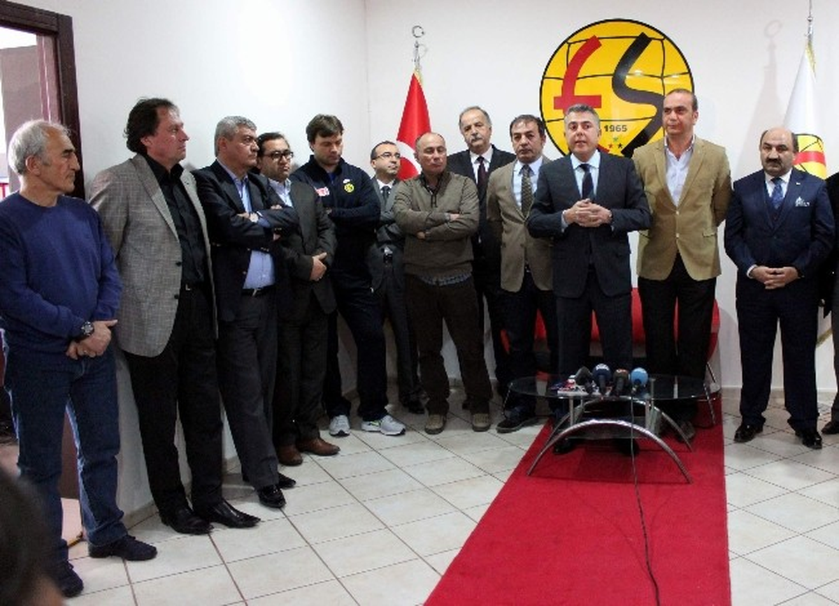 Eskişehirspor Altyapı Tesisi Açıldı