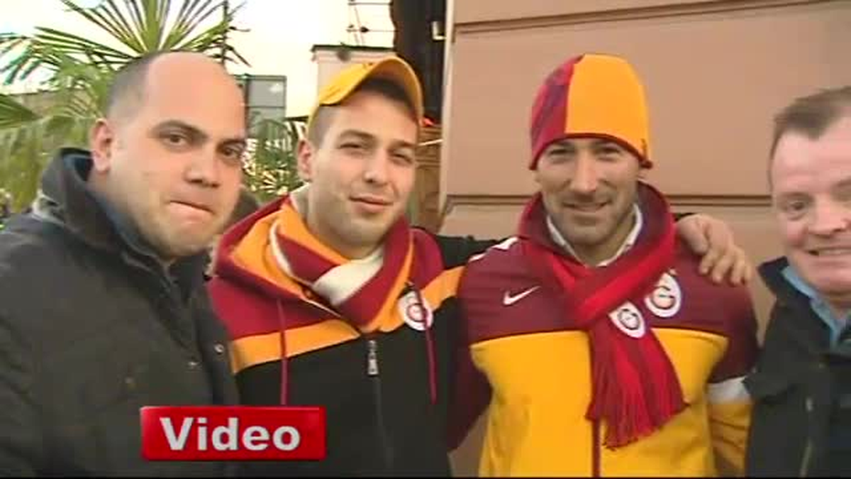 Galatasaraylı Taraftarlar Londra\'ya Akın Etti