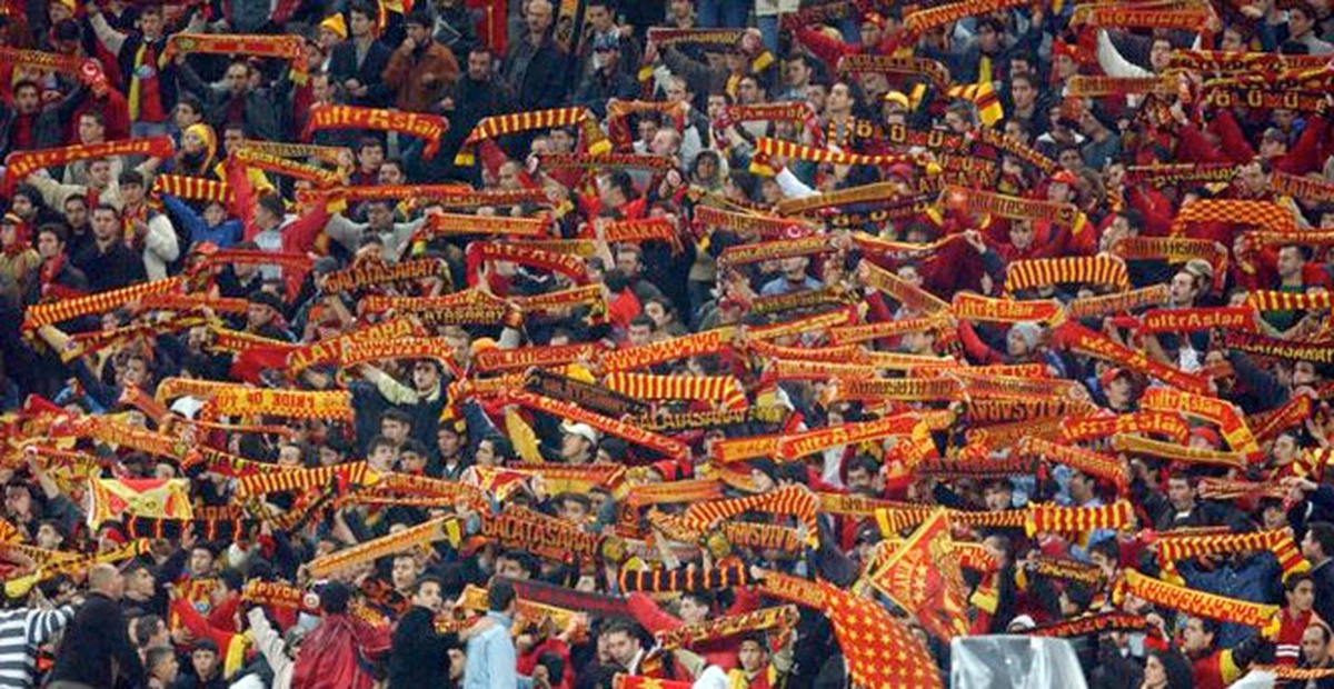 Galatasaraylı Taraftarlardan Londra Çıkarması