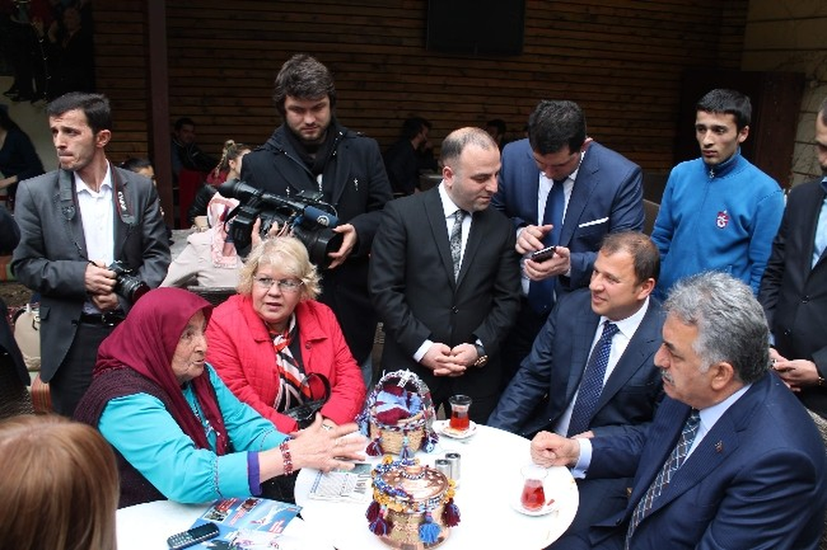 Gümrük ve Ticaret Bakanı Hayati Yazıcı Trabzon\'da