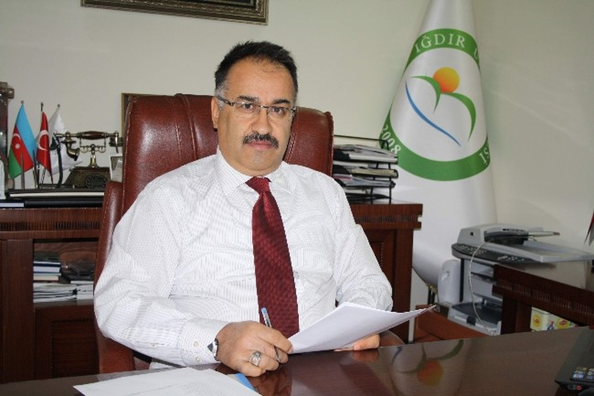 Iğdır Üniversitesi Rektörü Prof. Dr. Yılmaz, "18 Mart Çanakkale Zaferi ve Şehitleri Anma" Mesajı...