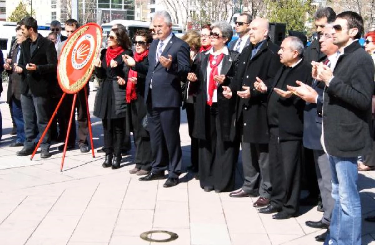 Kayseri\'deki Törende CHP\'nin Çelenk Krizi