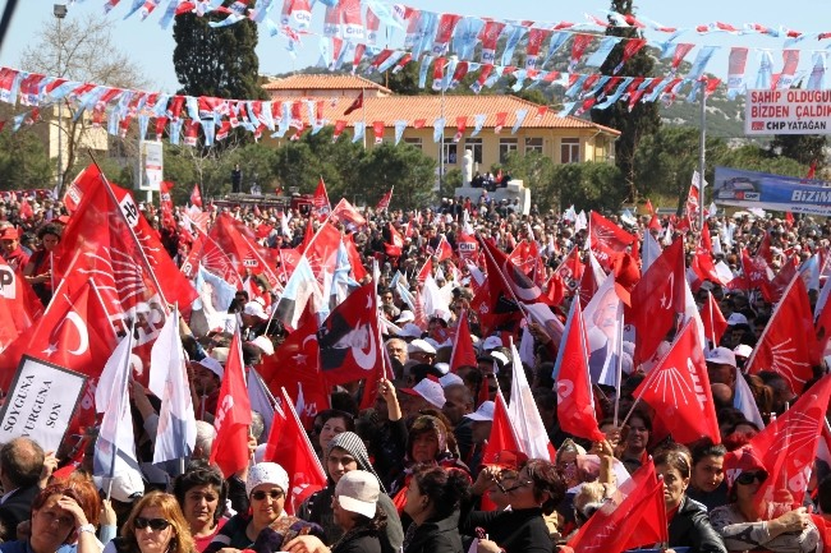 Kılıçdaroğlu Başörtülüleri CHP\'ye Davet Etti