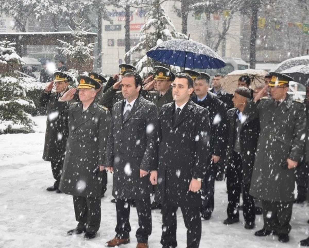 Tatvan\'da 18 Mart Şehitleri Anma Günü