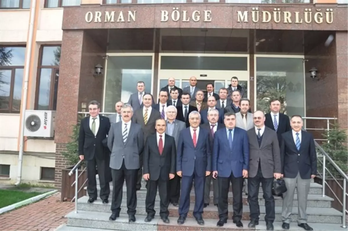 Temur, Orman Bölge Müdürlüğünü Ziyaret Etti