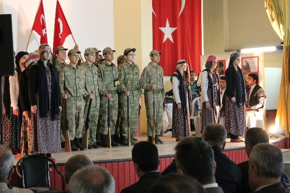 Vezirköprü\'de Şehitler Anıldı