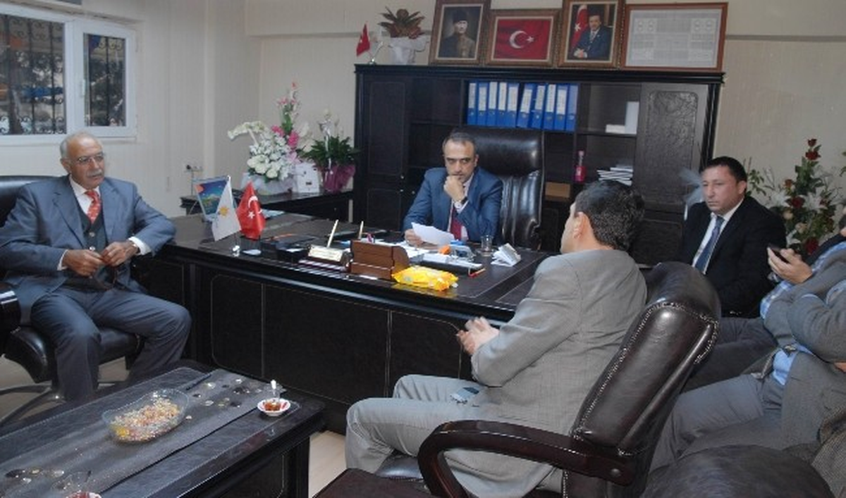 AK Parti Bağlar İlçe Başkanlığında Seçim Toplantısı Yapıldı