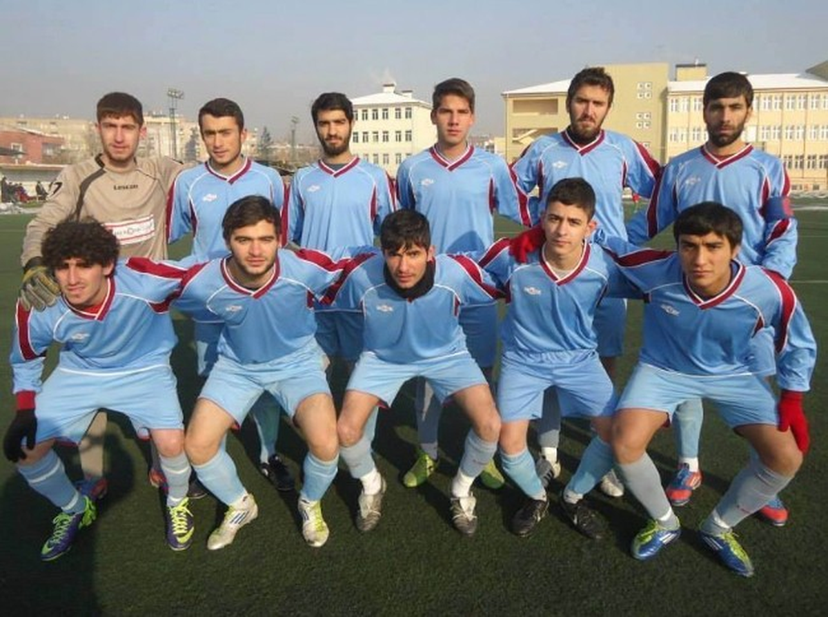 Amatör Futbolcunun Şok Ölümü