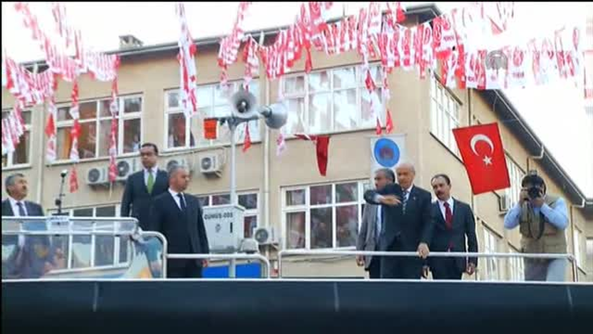 Bahçeli: "Oy çalanlara müsaade edilmemesi lazım" -