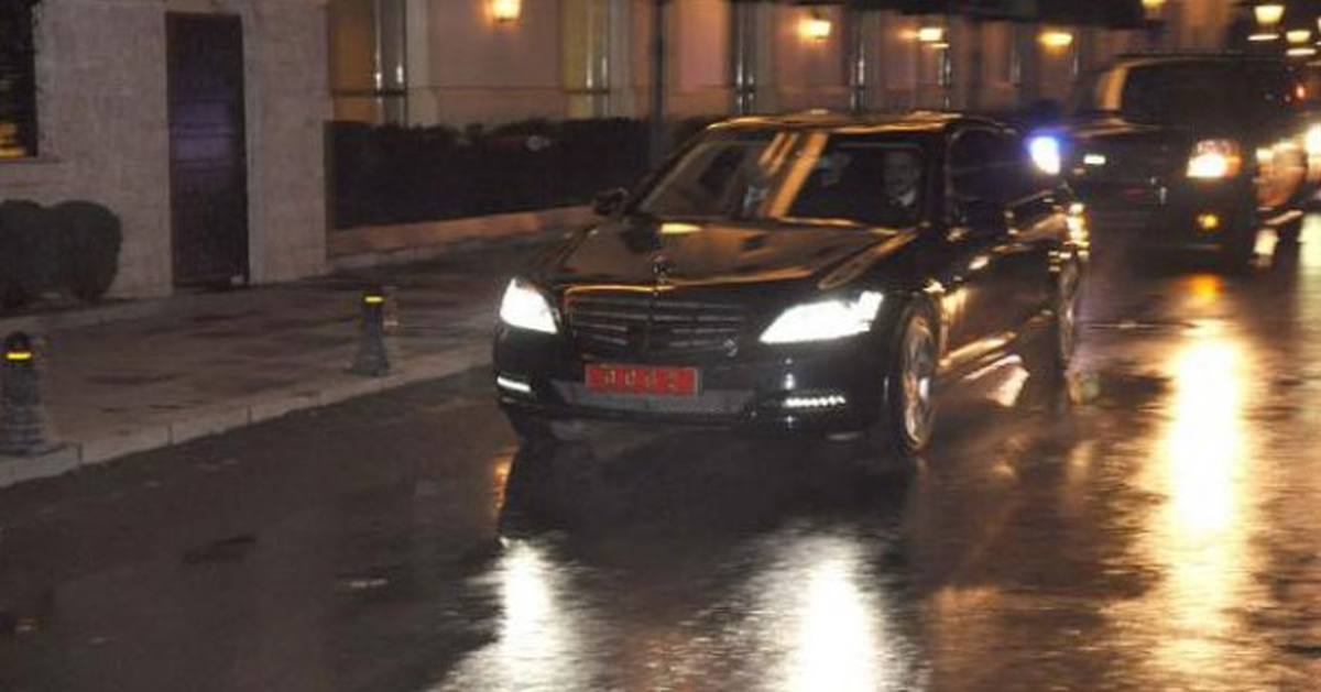 Başbakan Erdoğan, Dolmabahçe\'deki Ofisinden Ayrıldı