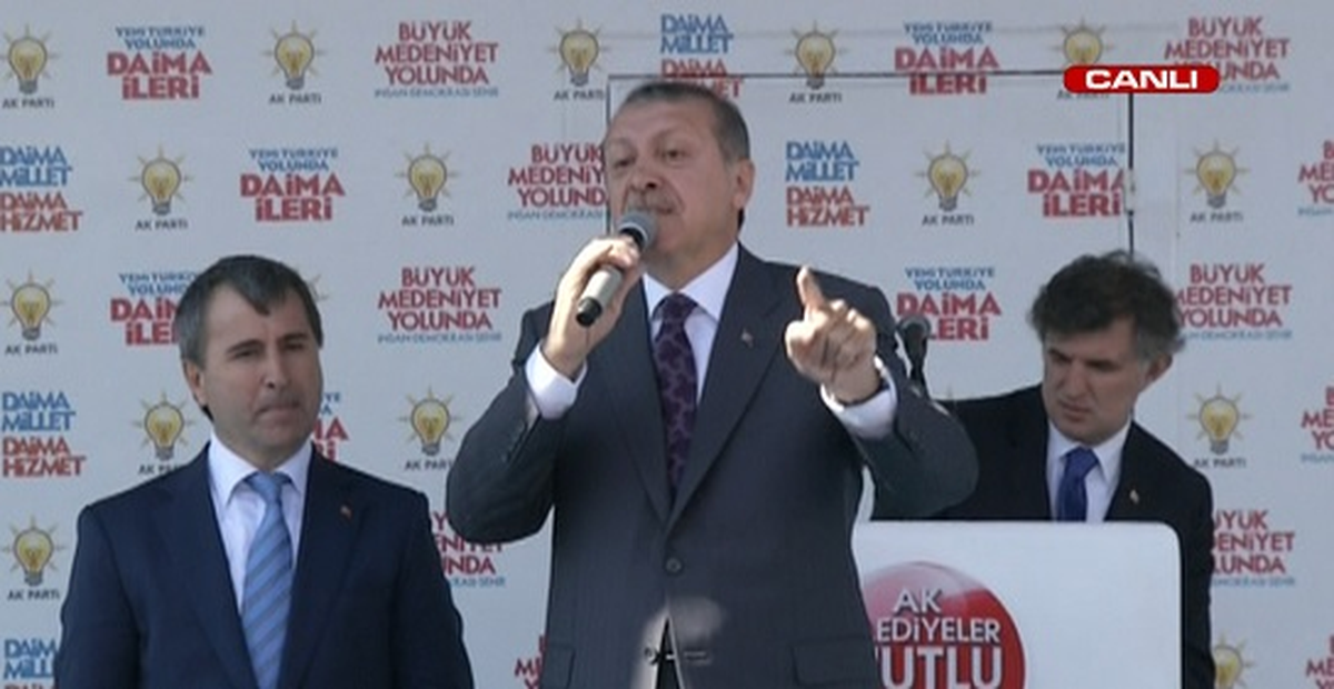 Başbakan Erdoğan: "İftiralarla, yalanlarla dolu broşürler dağıtıyorlar" -