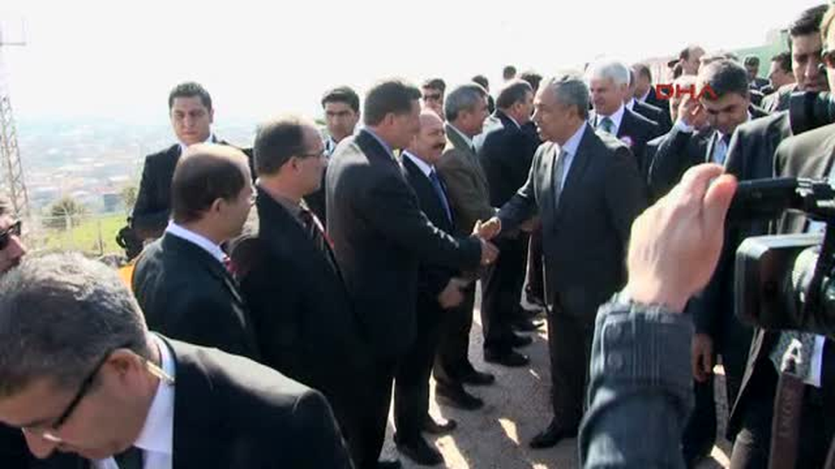 Başbakan Yardımcısı Arınç Ayrımcılık Üzerinden Siyaset Yapanlar Utanmalıdır