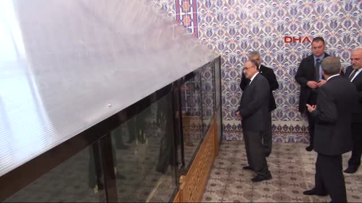Atalay, Cizre\'de Hz. Nuh Türbesini Ziyaret Etti