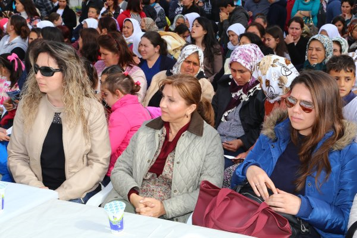 Başkan Kocadon ve Eşi Kermese Katıldı