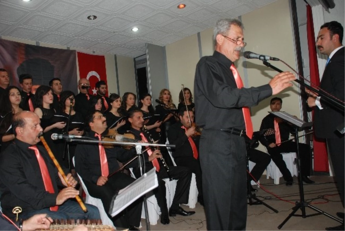 Bayramiç\'te Çanakkale Şehitleri Anısına Konser