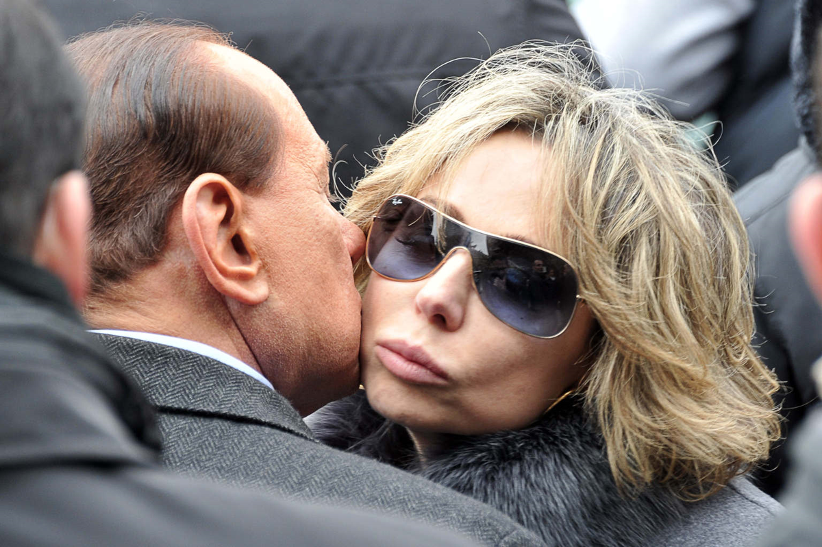 Berlusconi\'nin Avrupa Hayalleri Yıkıldı