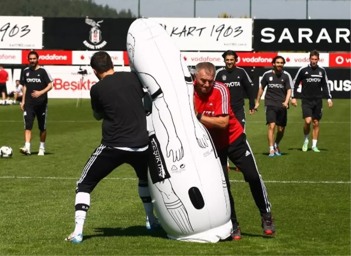 Beşiktaş, Akhisar Belediyespor Maçının Hazırlıklarını Sürdürüyor