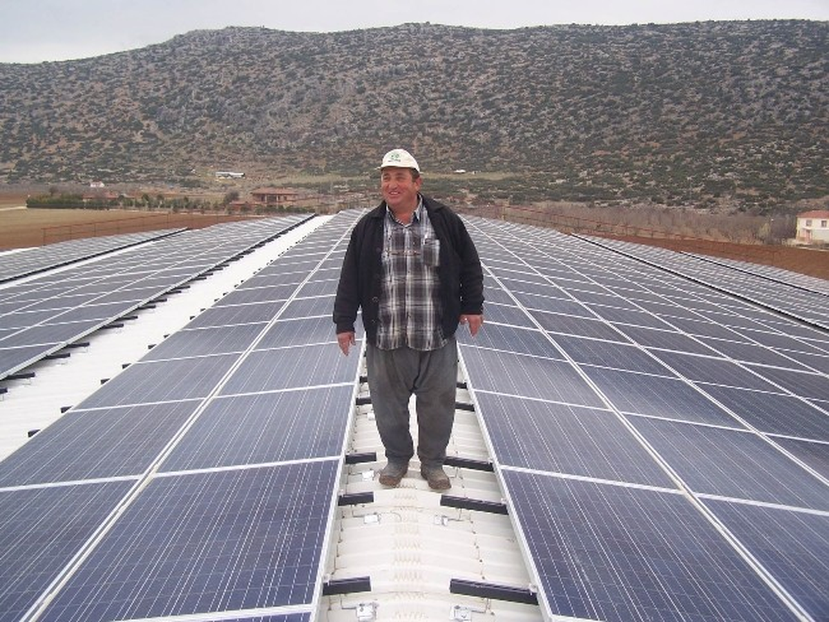 Buzhanesinin Elektriğini Kendi Üretiyor
