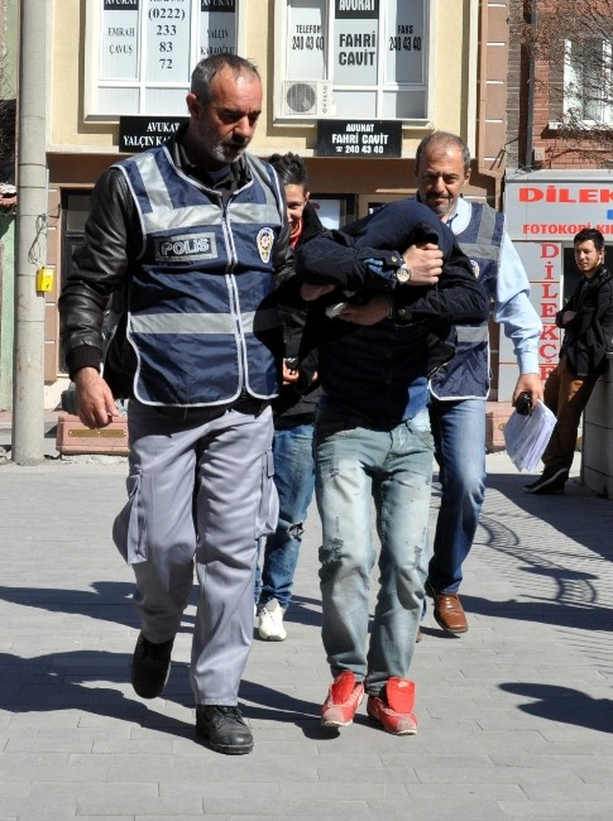 Dolmuşu Soyan 3 Şüpheli Yakalandı
