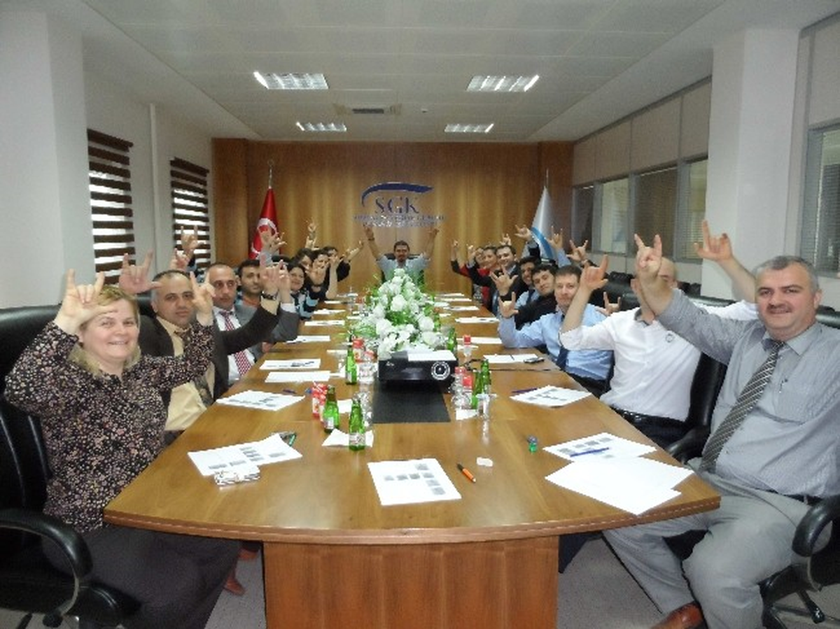 Düzce Sgk Personeline İşaret Dili Eğitimi