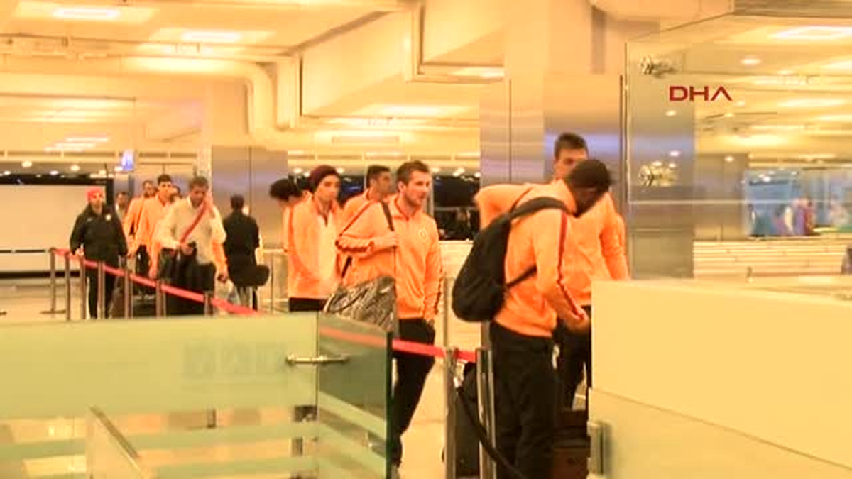 Galatasaray, İstanbul\'a Drogba\'sız Döndü