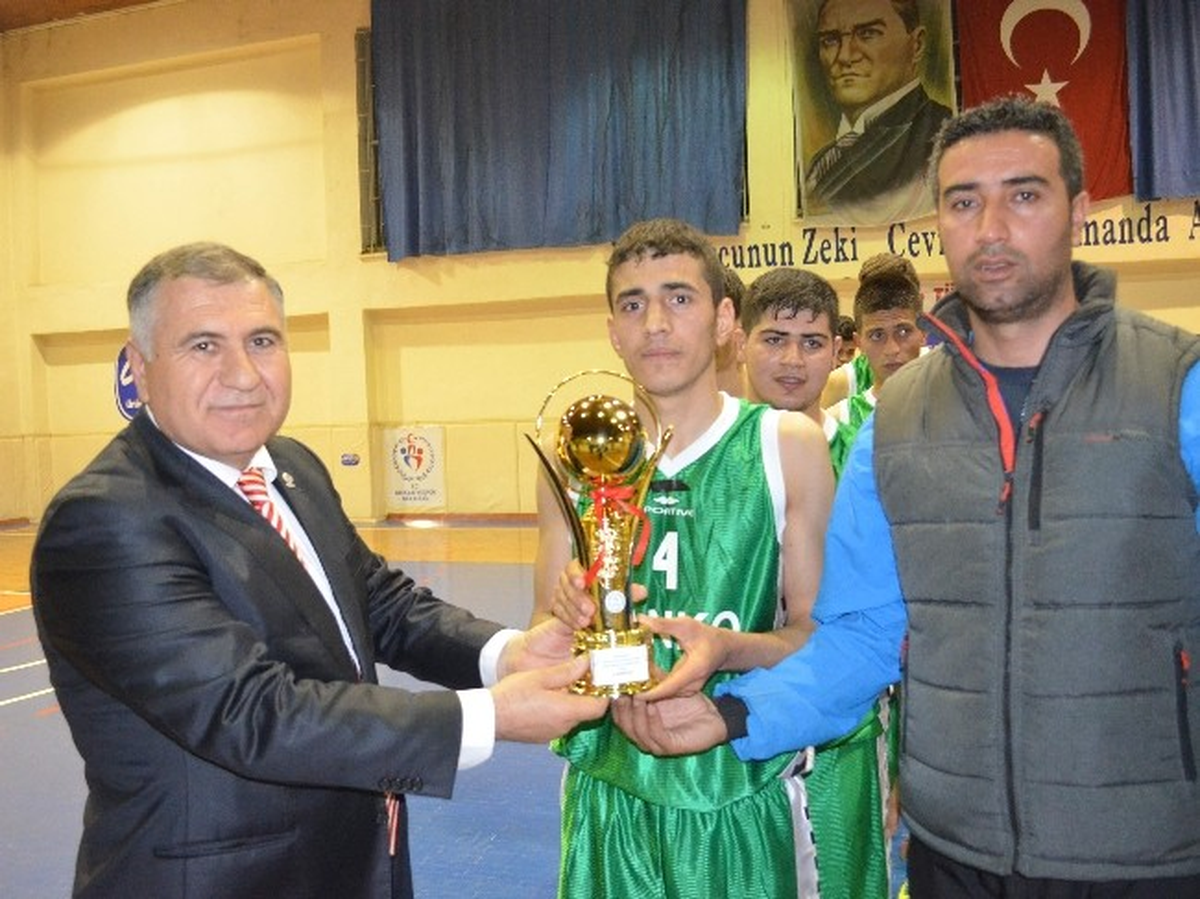 Genç Erkekler Basketbol Şampiyonu Yaman Spor Kulübü
