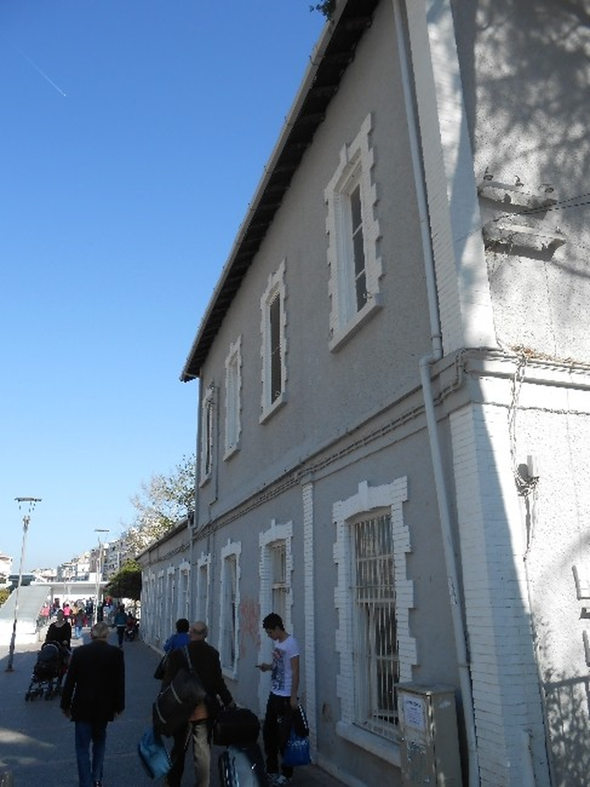 Karşıyaka İstasyonu Şimdilik Kurtuldu