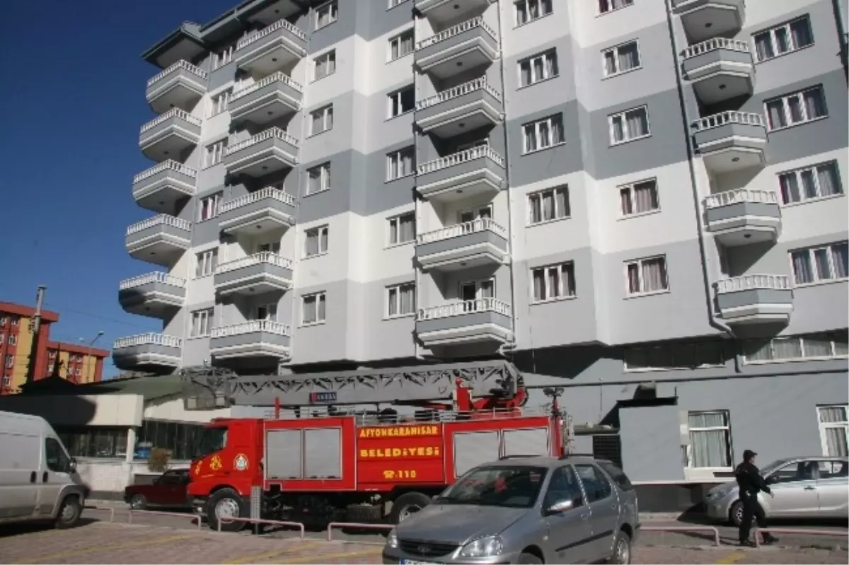 Kız Öğrenci Yurdunda Korkutan Yangın