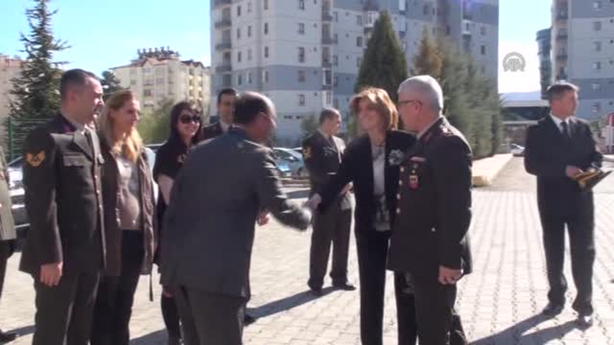 Elazığ\'da Mehmetçik\'ten Yaşlılara Ziyaret