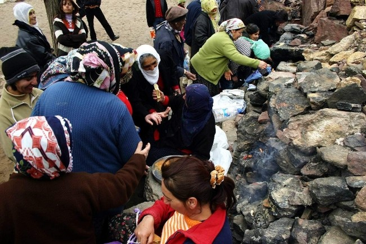 Munzur Gözelerine Ziyaretçi Akını
