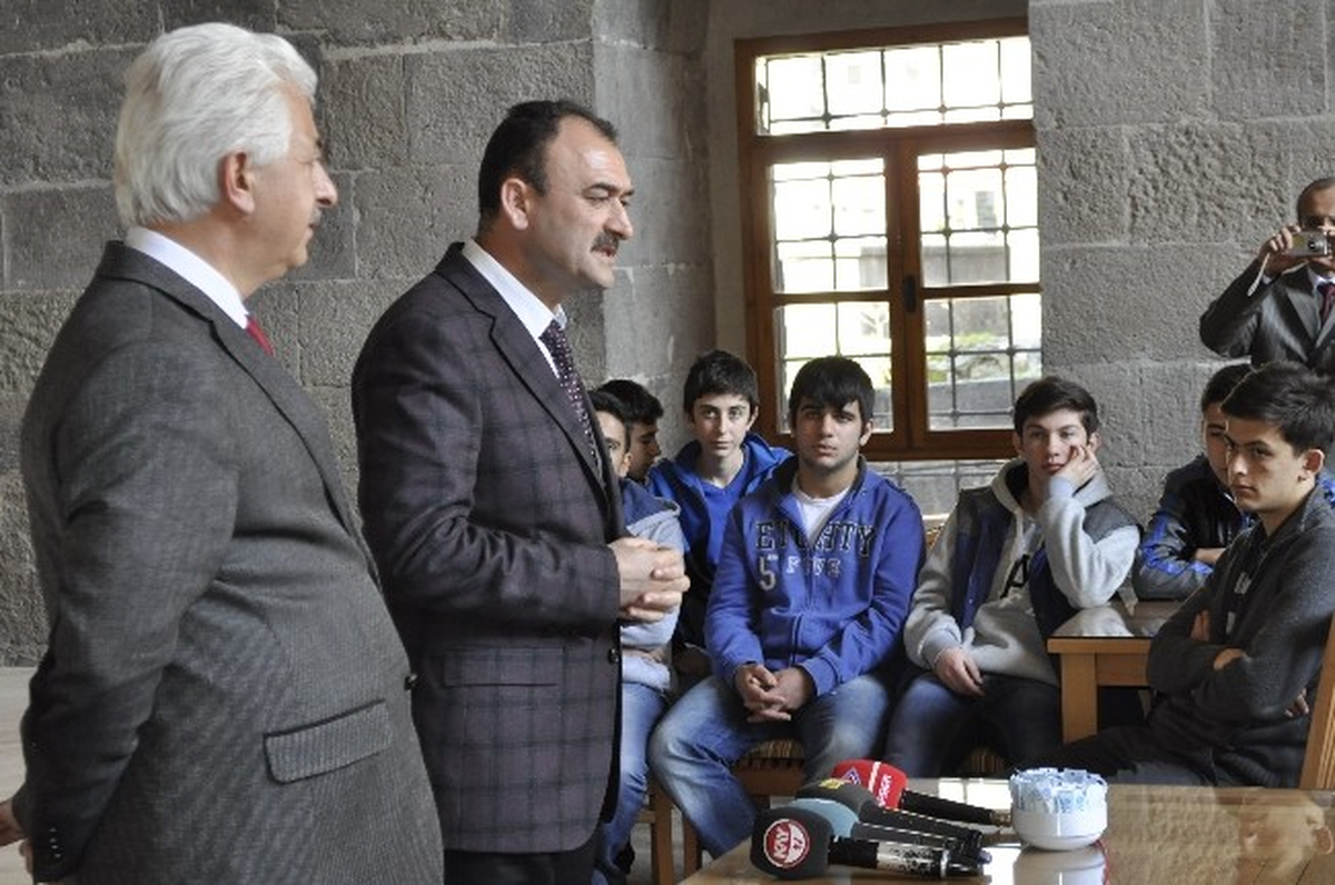 Öğrenciler Tarihi, Tarihi Mekanda Öğrenecekler