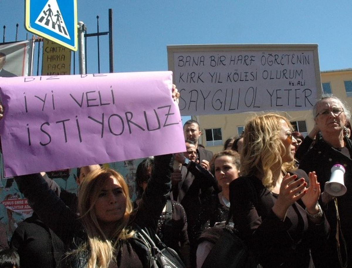 Öğretmenlerden Şiddete Karşı Eylem